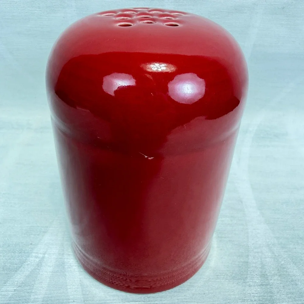 FIESTA FiestaWare USA Scarlet Red Grated Cheese Shaker HLC Rubber Stopper 4½